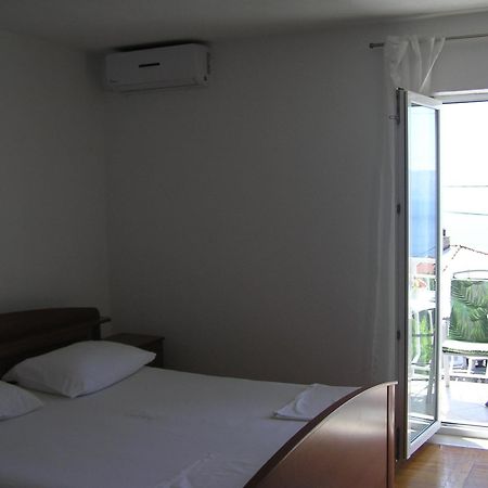 Guest House Adria Senj  Eksteriør bilde