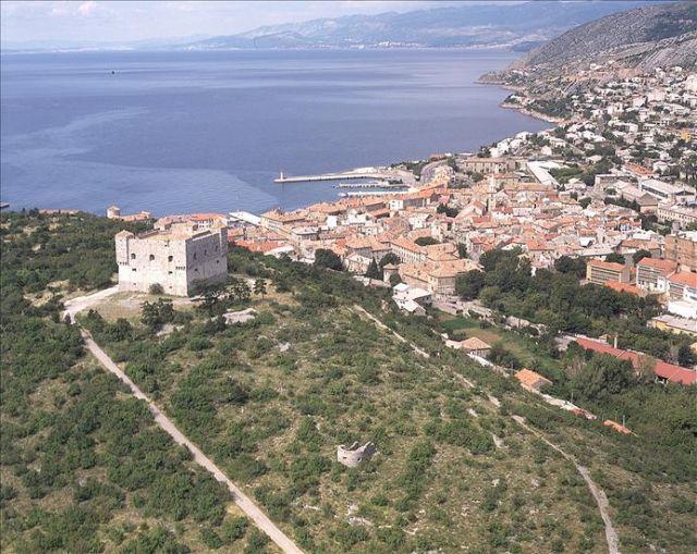 Guest House Adria Senj  Eksteriør bilde