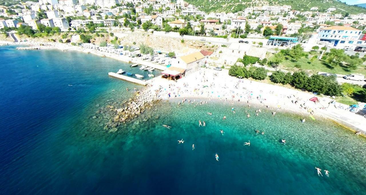 Guest House Adria Senj  Eksteriør bilde